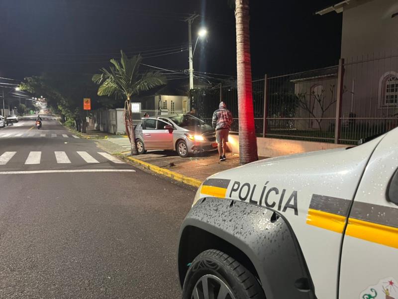 Motociclista fica ferido em acidente no Bairro Universitário