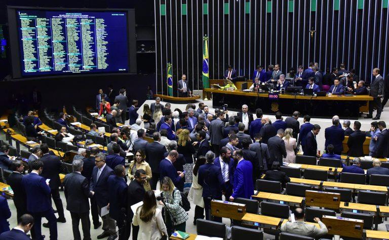 PEC da reforma tributária é aprovada na Câmara dos Deputados