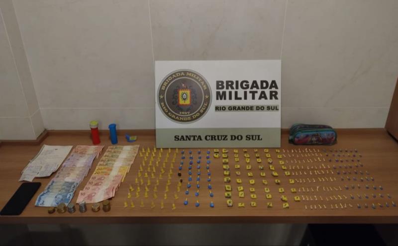 Homem de 25 anos é preso por tráfico de drogas no Bairro Bom Jesus