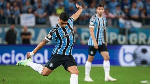 Na disputa pela liderança, Grêmio perde jogo contra Botafogo