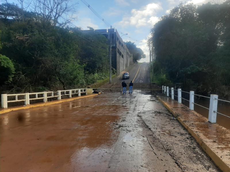 Corpo é encontrado pendurado em ponte em Lajeado