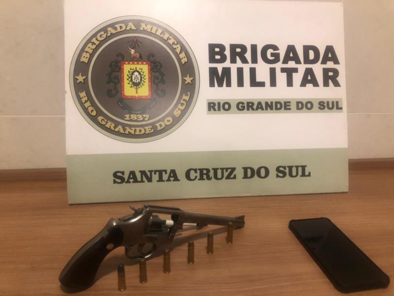 Homem é preso por porte ilegal de arma de fogo no Bairro Santa Vitória