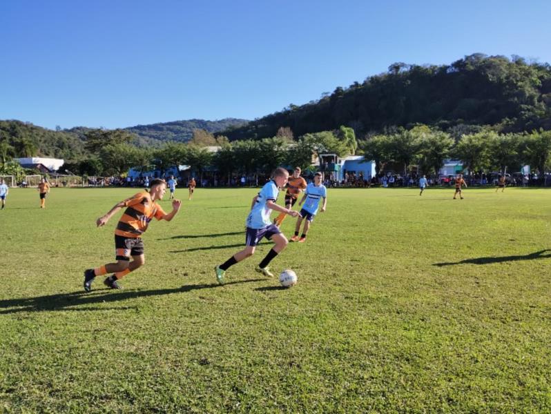 São José vence e larga em vantagem na Copa CFC Celso