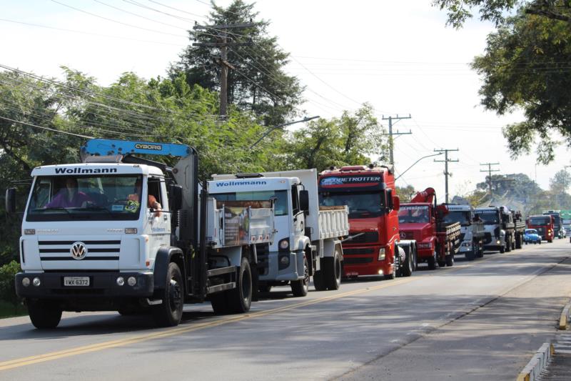 FOTOS: Desfile dos Motoristas mobiliza Venâncio Aires