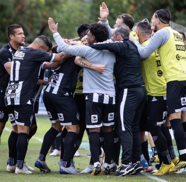 Santa Cruz vence o Lajeadense por 1 a 0