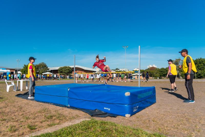 FOTOS: Etapa municipal dos Jogos Escolares reúne 400 alunos na Unisc