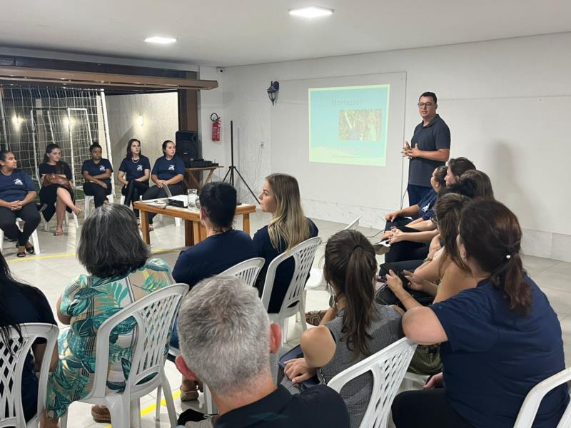 Centro Educacional 3 Palavrinhas promove Encontro Montessori em Santa Cruz