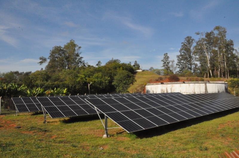 Governo zera impostos federais sobre painéis solares até dezembro de 2026