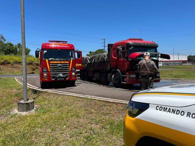 Princípio de incêndio em caminhão é controlado pelo Corpo de Bombeiros de Santa Cruz