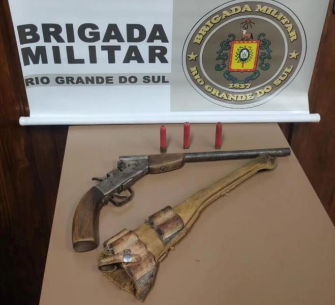 Motorista sem habilitação é preso por porte ilegal de arma de fogo em Encruzilhada do Sul