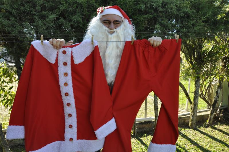 O jovem Noel que quer é espalhar felicidade