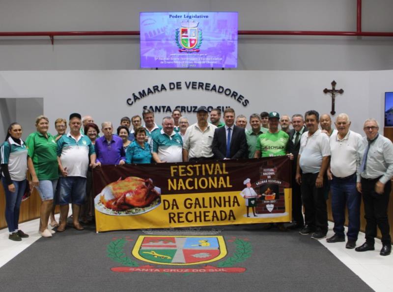 Vereadores aprovam projeto que torna Galinha Recheada patrimônio de Santa Cruz