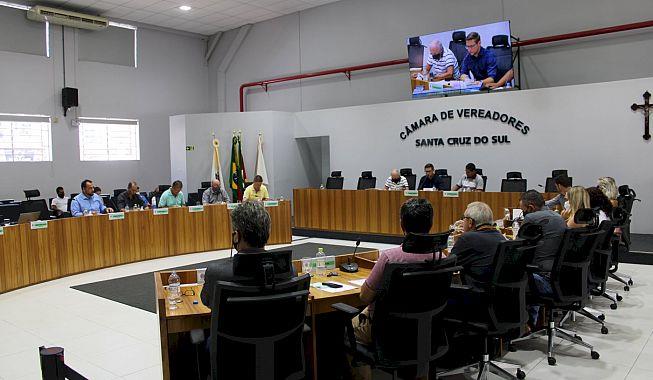 Câmara de Santa Cruz abre reuniões ordinárias com quatro projetos