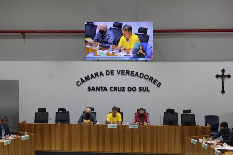 Câmara de Santa Cruz recebe 15 novos projetos para análise