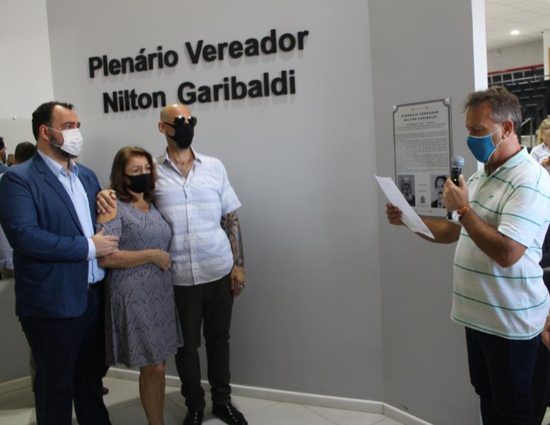 Câmara oficializa nome do Plenário Nilton Garibaldi