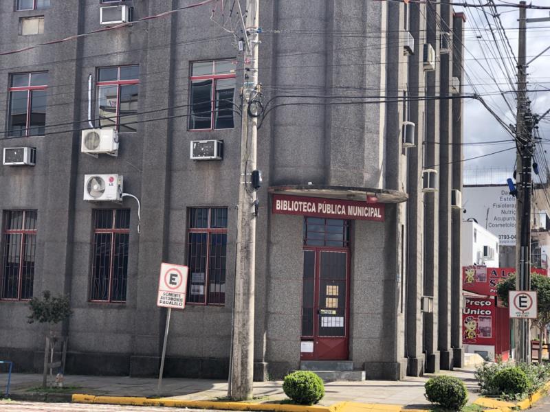 Biblioteca de Venâncio Aires celebra 49 anos com live e campanha de arrecadação de livros