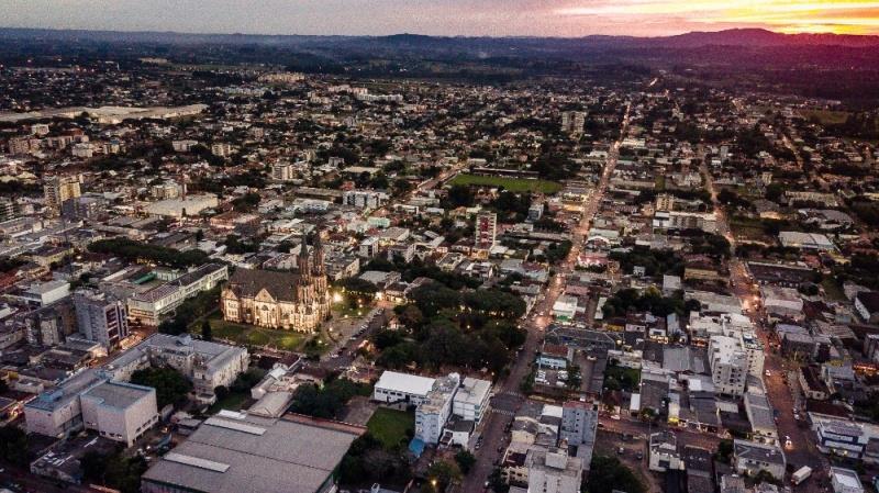 Programação de 130 anos de Venâncio Aires inicia neste sábado na Praça da Matriz