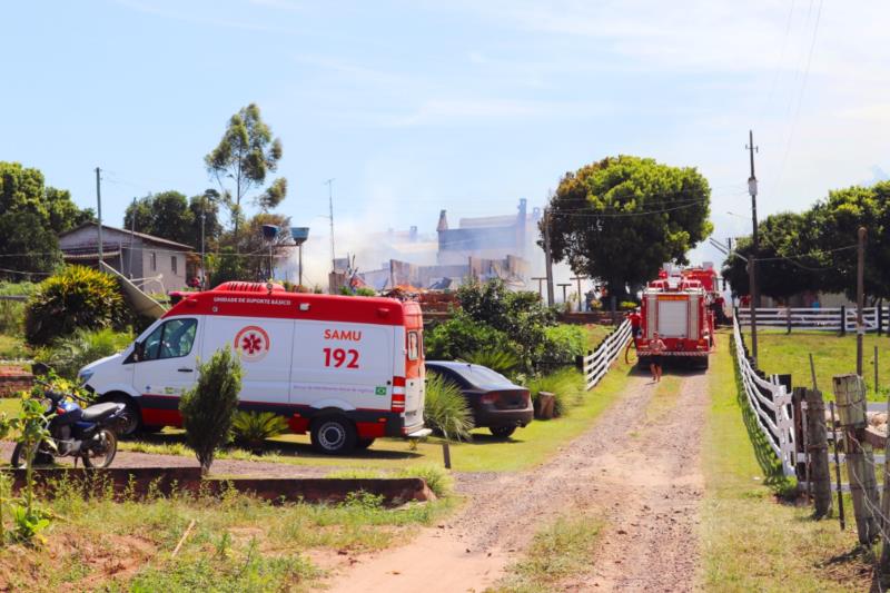 Família de agricultores que perdeu casa e estufas de tabaco em incêndio precisa de ajuda