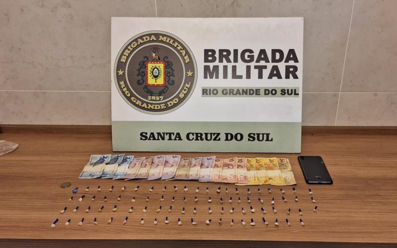 BM prende homem por tráfico de drogas e outro por desacato em Santa Cruz