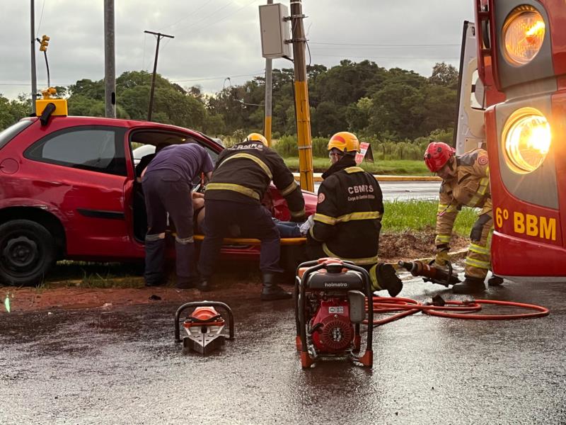 Duas mulheres ficam feridas em acidente registrado em Santa Cruz