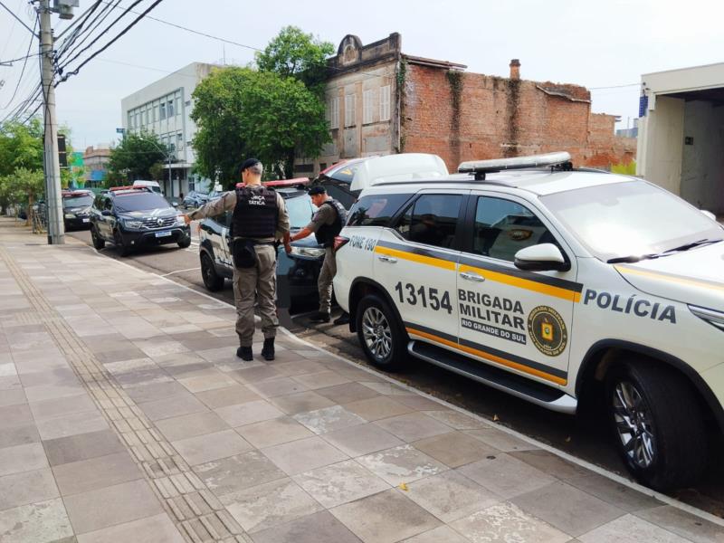 Brigada Militar de Santa Cruz do Sul prende dois homens durante Operação Proscriptus