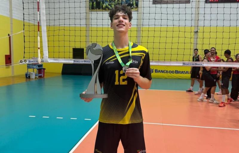 Santa-cruzense conquista vice-campeonato Brasileiro no vôlei