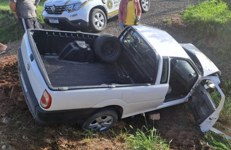 VÍDEO: Jovem fica ferido após capotamento na ERS-244, em Vale Verde