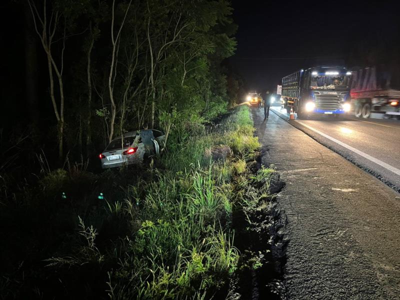 Homem fica ferido após saída de pista na RSC-287