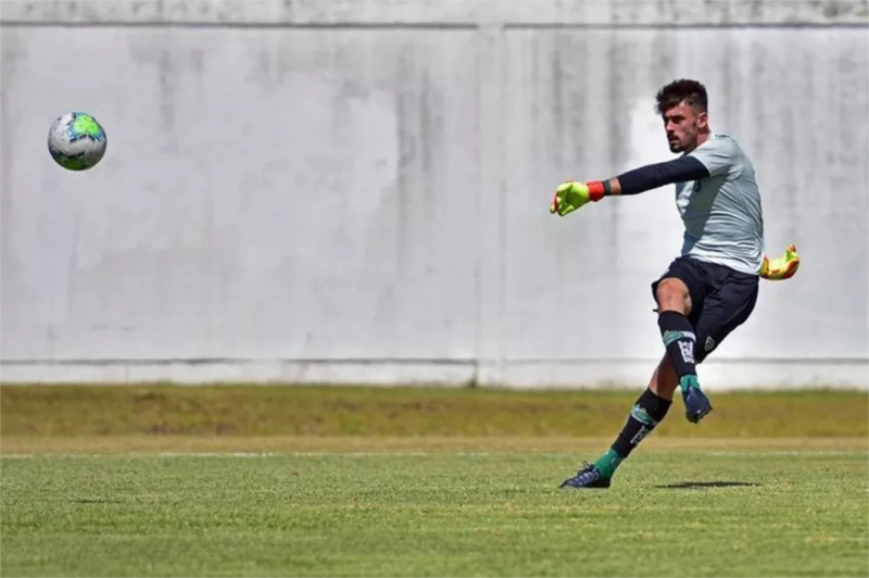 Goleiro santa-cruzense é o novo reforço da Ponte Preta para disputa da Série B