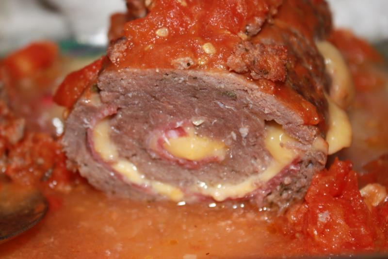 Rocambole de carne moída