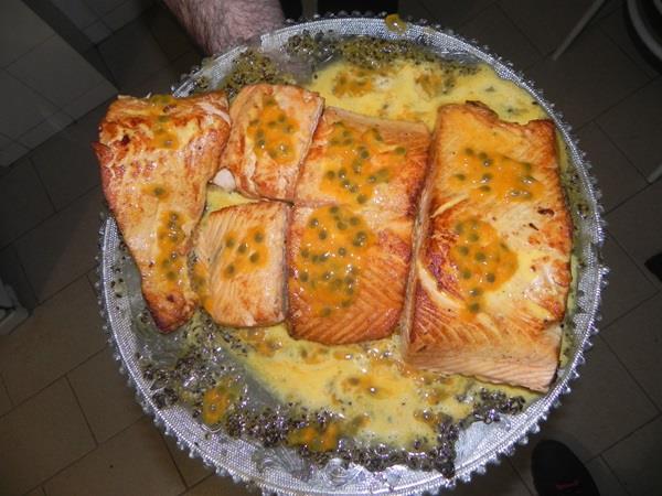 Salmão com molho de maracujá