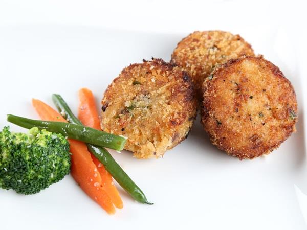 Bolinho de batata doce com atum