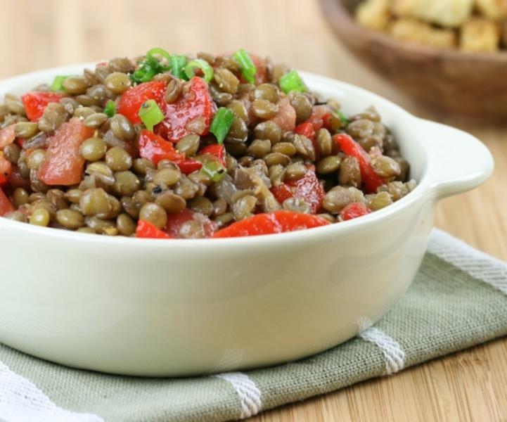 Salada de lentilha e tomate