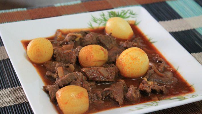 Picadinho de carne ao vinho