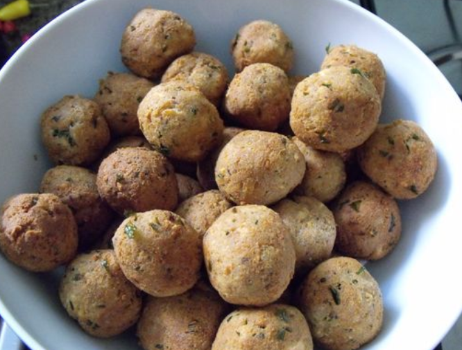 Bolinho de Sardinha