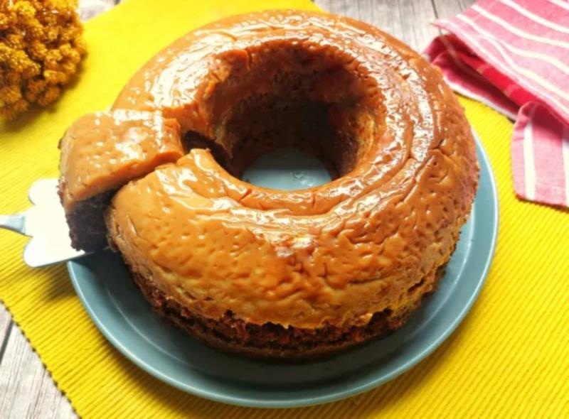 Bolo de chocolate com leite condensado