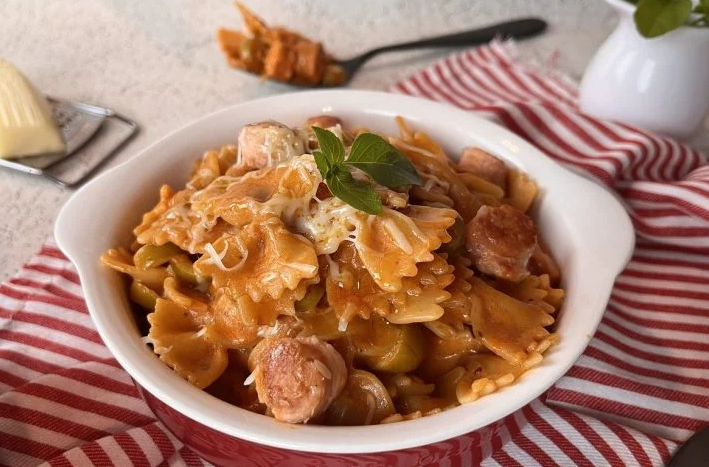 Macarrão na panela de arroz