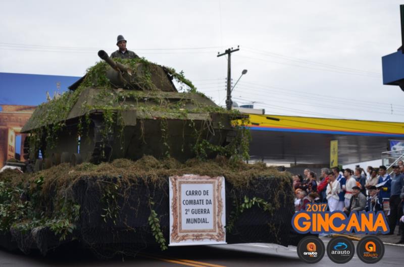 Cenário da 2ª Guerra Mundial é o desfile da Selvagens