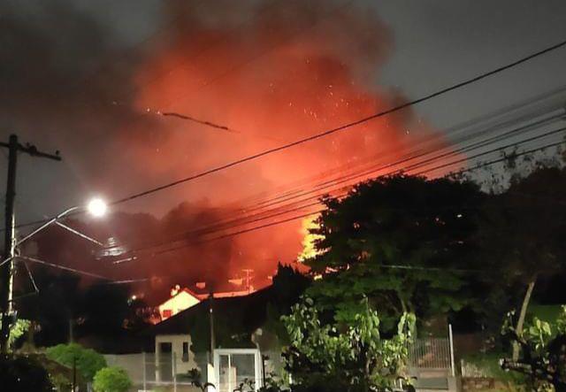 Incêndio em residência é registrado em Santa Cruz