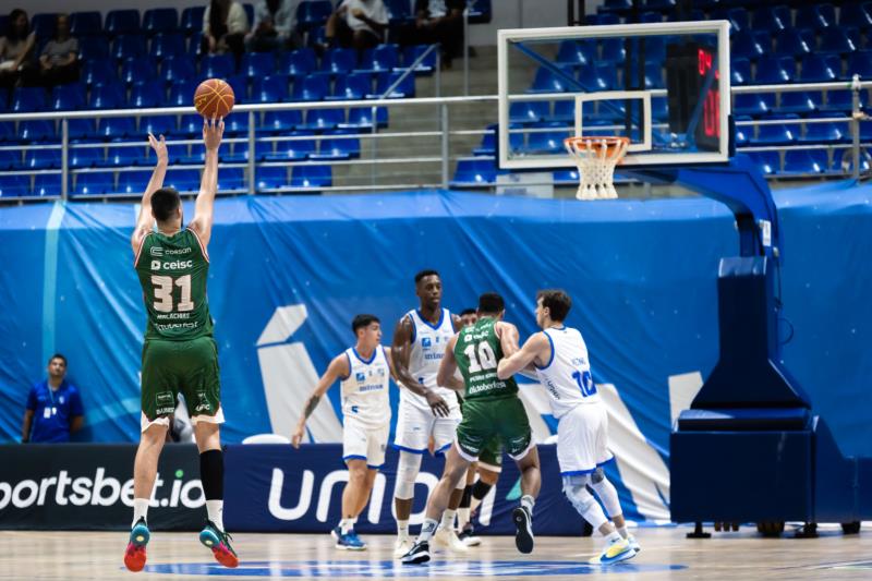 Em duelo equilibrado, União Corinthians se despede do Novo Basquete Brasil