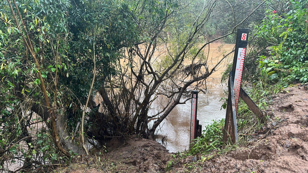 Defesa Civil de Santa Cruz faz alerta sobre nível do Rio Pardinho e para áreas de deslizamento