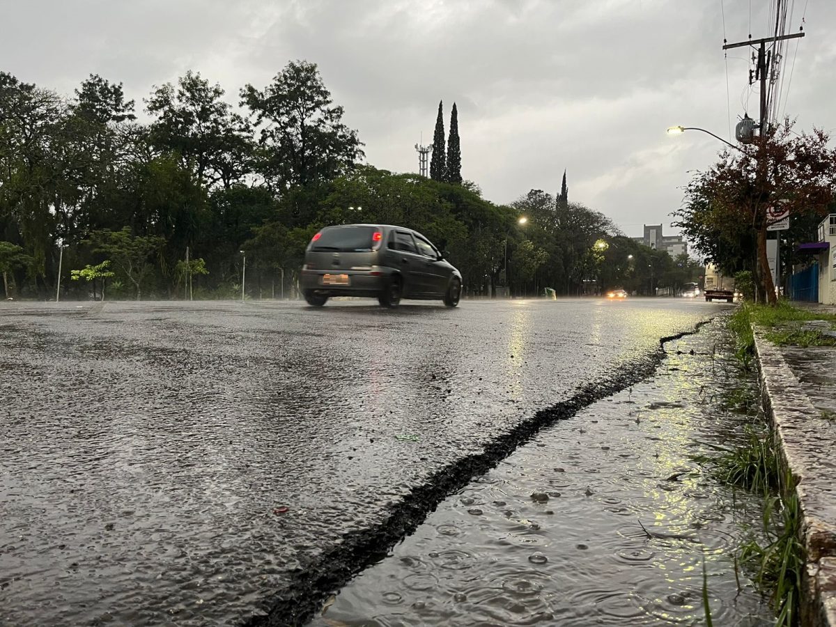 Em oito horas, Santa Cruz acumula 50 milímetros de chuva