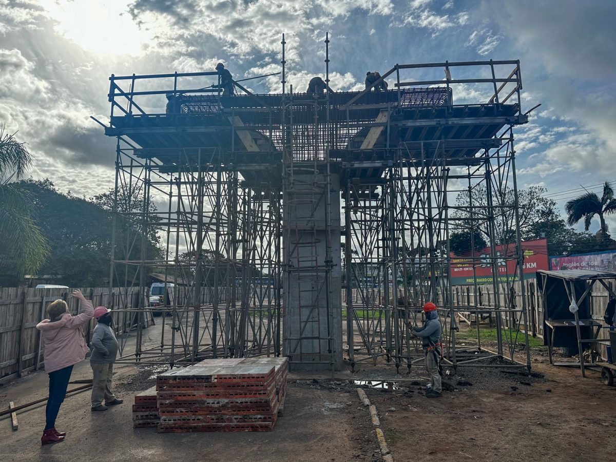 Obras do Viaduto do Arroio Grande avançam em Santa Cruz