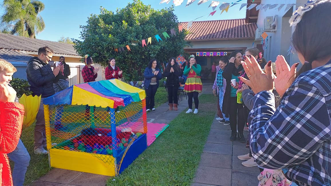 Centro de Atendimento ao Autista Girassol realiza festa junina