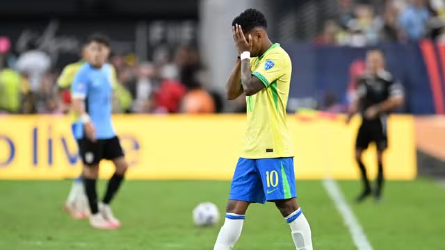 Brasil perde nos pênaltis e está eliminado da Copa América