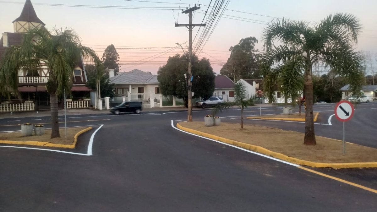 Subprefeitura conclui trabalho no trevo de acesso ao Loteamento Santa Vitória