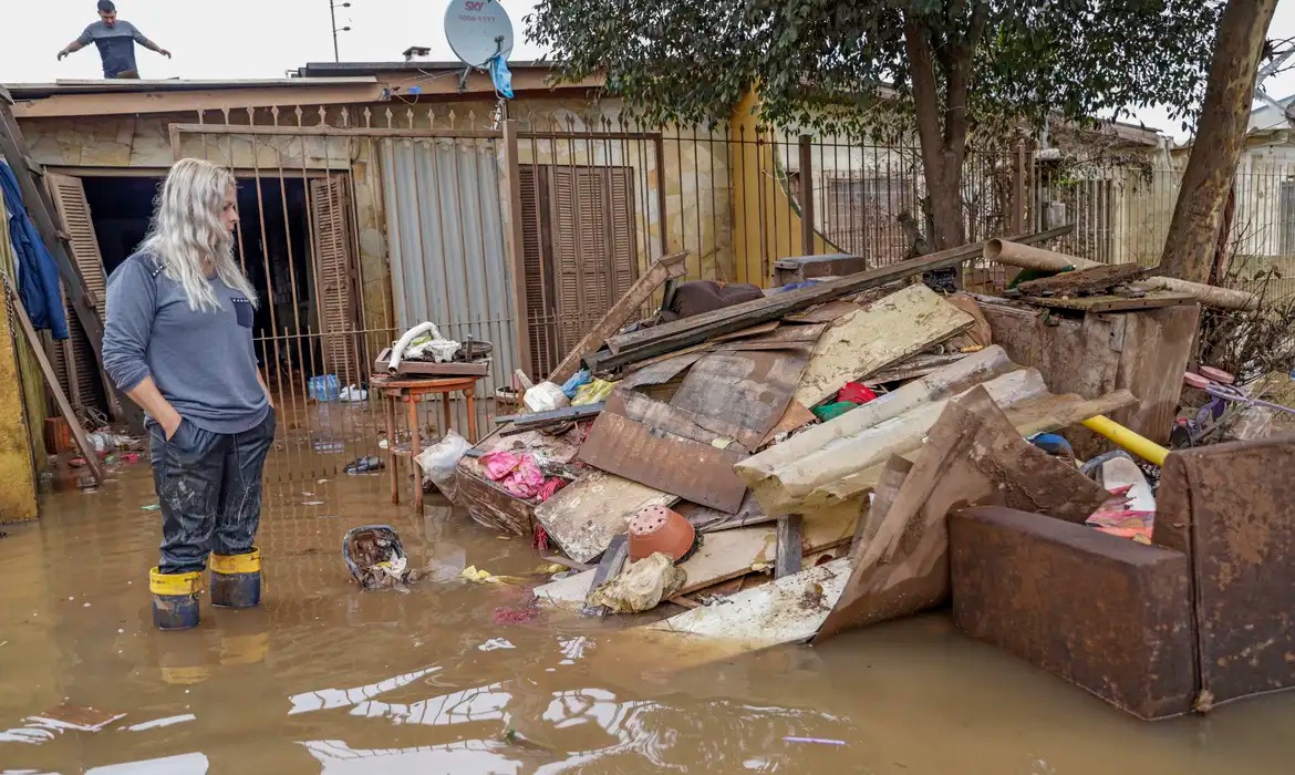 Governo pagará R$ 40 mil na compra de casa a famílias vítimas da enchente