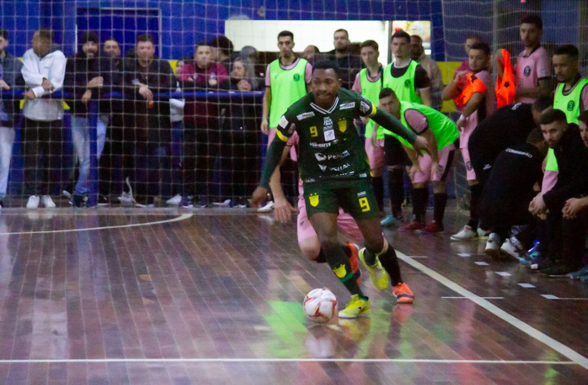 Assoeva vence o Lyon pela Sério Ouro do Gaúcho de Futsal