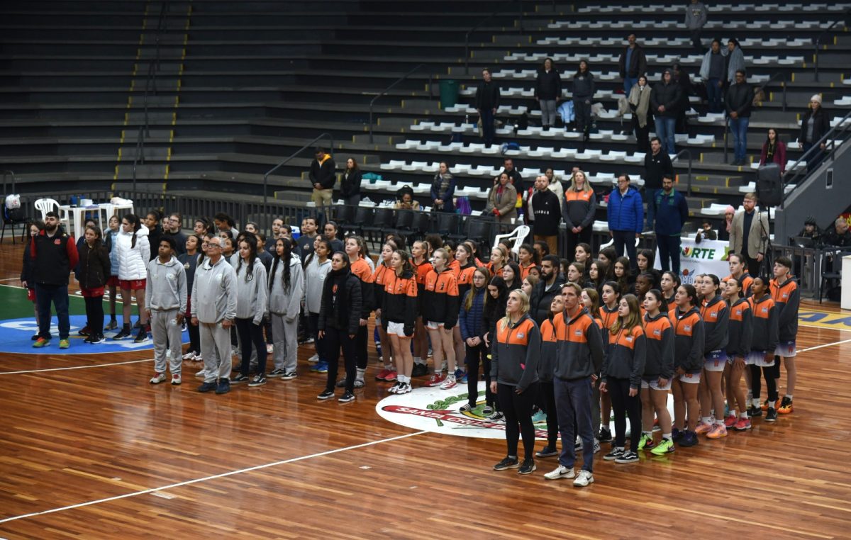 Equipe de Toledo vence Sul-Brasileiro de basquete feminino realizado em Santa Cruz