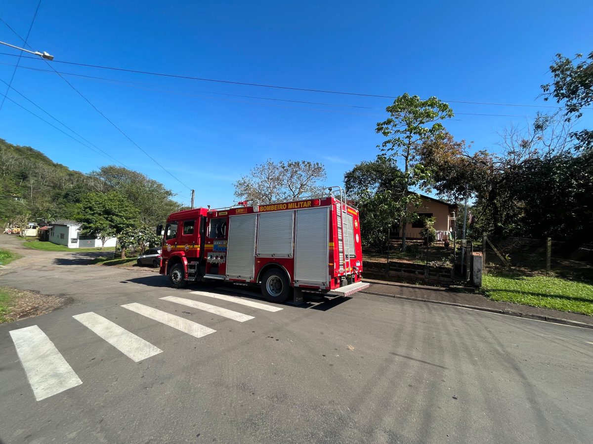 Princípio de incêndio mobiliza Corpo de Bombeiros de Santa Cruz